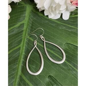 Simplicity Earrings - Silver plated